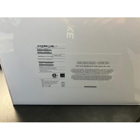 MacBook Air (M2, 2022)